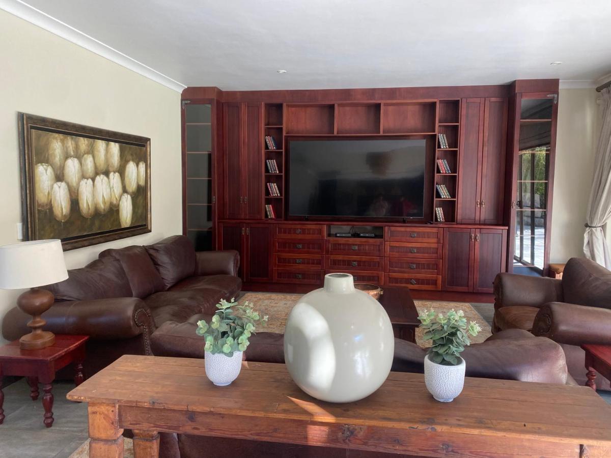 Riverfront Golf Estate House Holiday home *